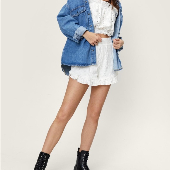 Nasty Gal Pants - White ruffle elastic shorts